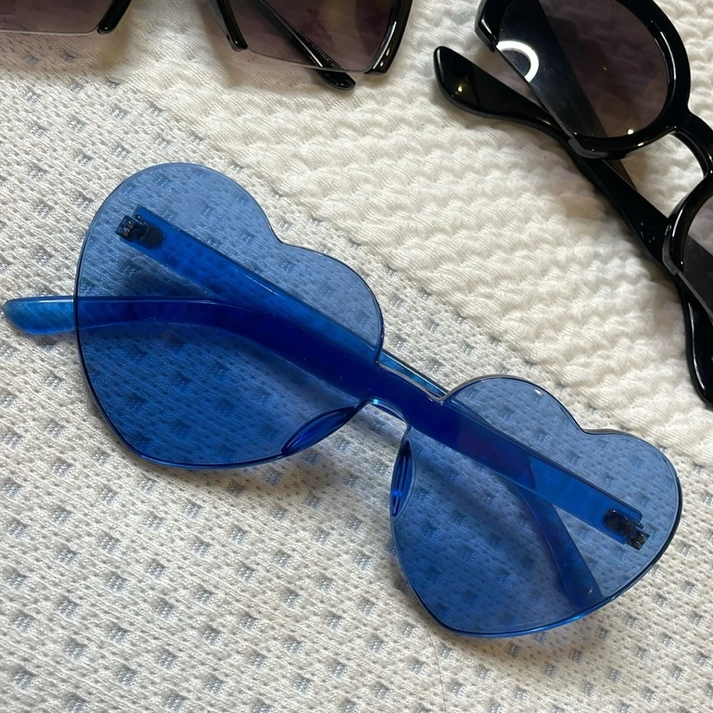 Stylish Sunglasses Set - Black and Blue
